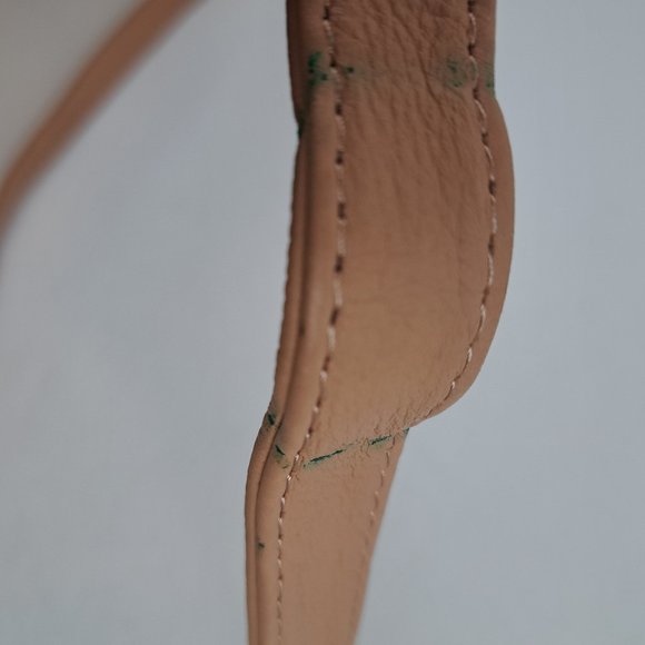 Wanderers Travel Co. THE SALZBURG CROSSBODY Leather Bag in Blush - Picture 12 of 16